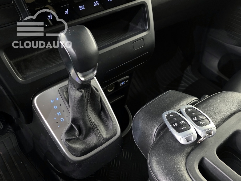 2022 Hyundai Staria L3.5 11 - Image 9