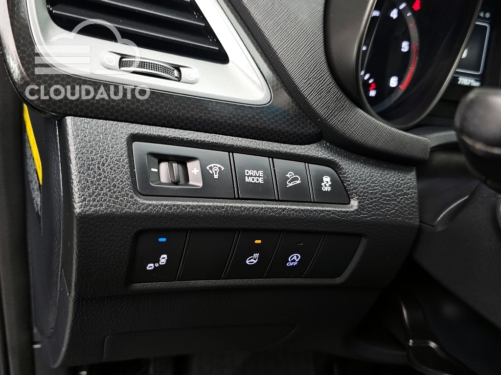 2018 Hyundai Santa Fe Diesel 2.0 2WD - Image 13
