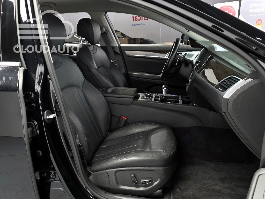 2017 Genesis G80 3.3 GDI AWD - Image 11