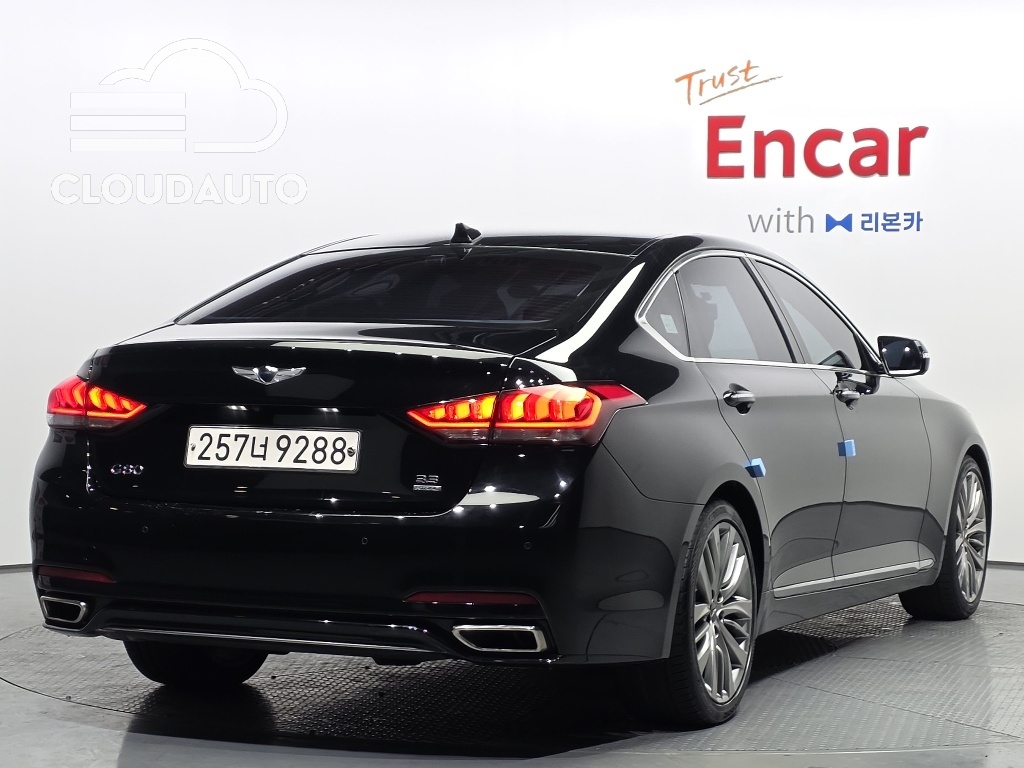 2017 Genesis G80 3.3 GDI AWD - Image 2