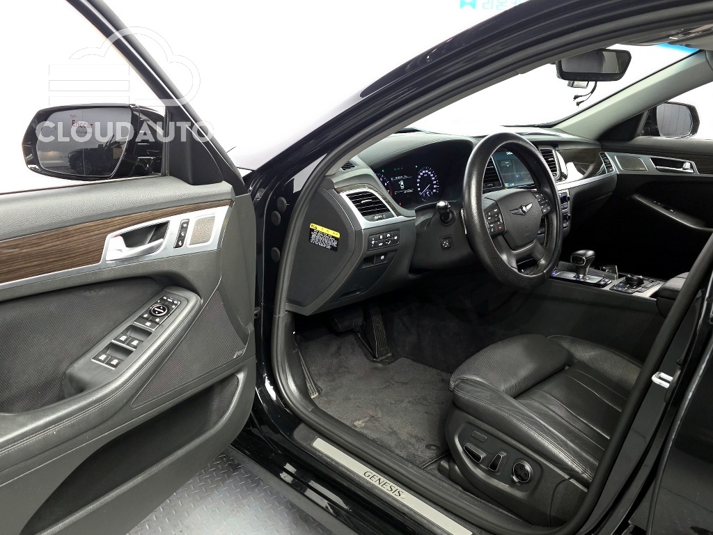 2017 Genesis G80 3.3 GDI AWD - Image 10