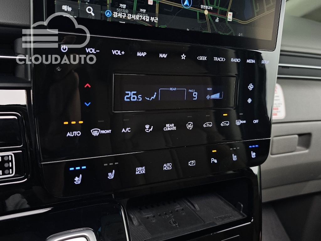 2022 Hyundai Staria 4WD 9 - Image 18