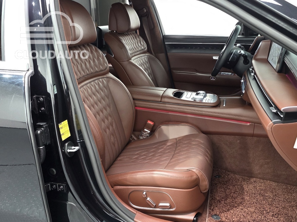 2022 Genesis G90 Gasoline 3.5 Turbo e-S/C AWD LWB - Image 11