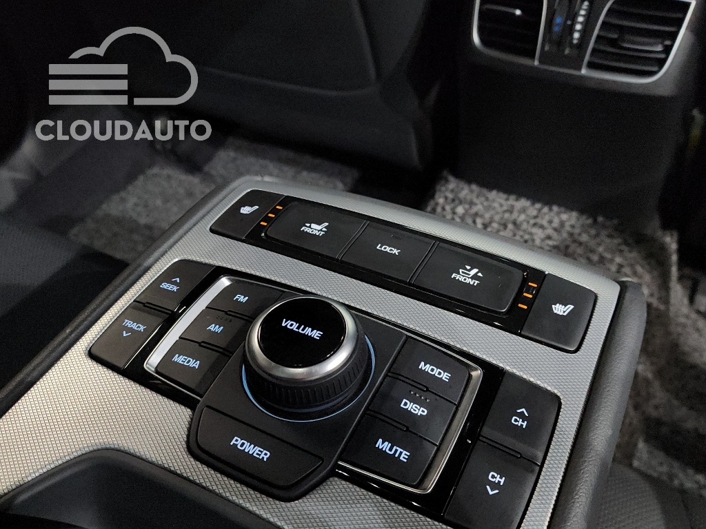 2018 Genesis G80 3.3 GDI AWD - Image 19