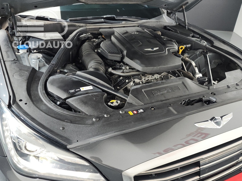 2018 Genesis G80 3.3 GDI AWD - Image 6
