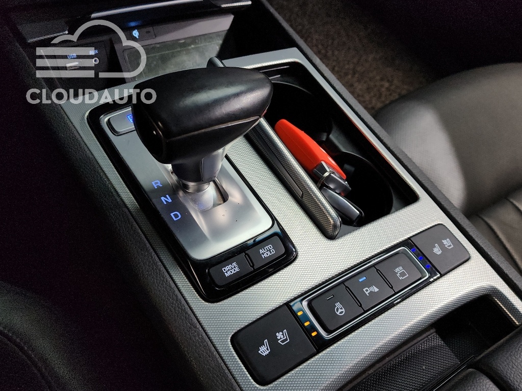 2018 Genesis G80 3.3 GDI AWD - Image 9