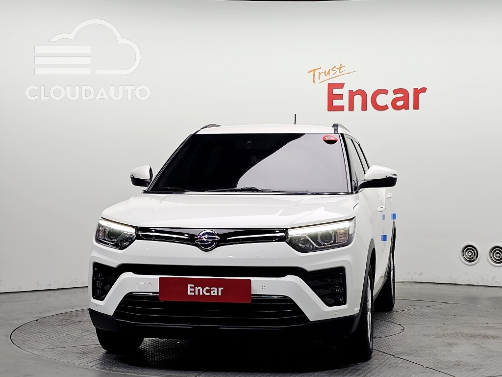 2022 SsangYong Tivoli Gasoline 1.5 2WD - Image 3