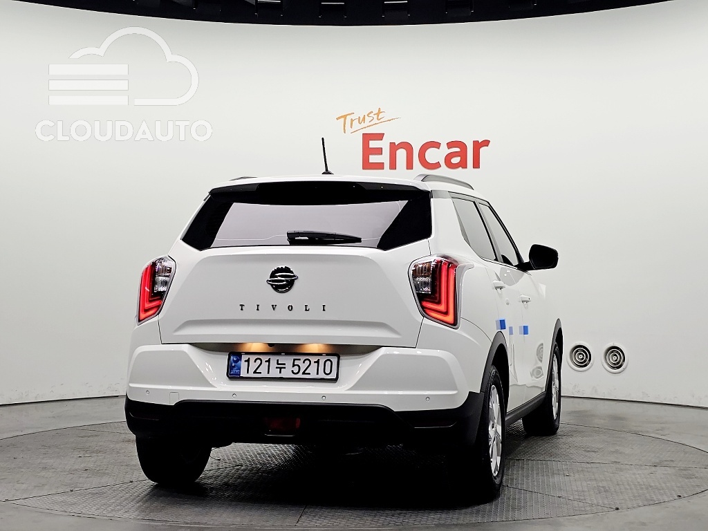 2022 SsangYong Tivoli Gasoline 1.5 2WD - Image 4
