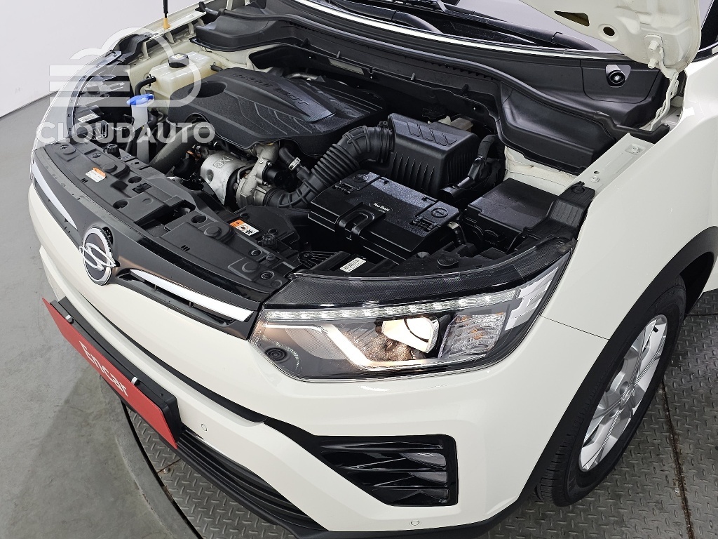 2022 SsangYong Tivoli Gasoline 1.5 2WD - Image 6