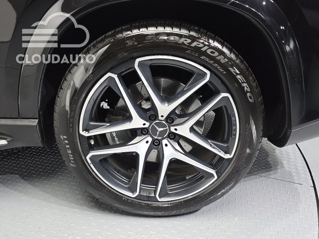 2020 Mercedes-Benz GLE AMG GLE53 4MATIC+ - Image 5
