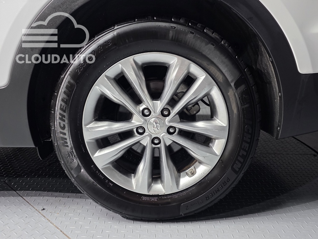 2018 Hyundai Santa Fe Diesel 2.0 2WD - Image 5