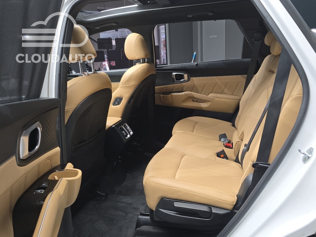 2022 Kia Sorento Diesel 2.2 2WD - Image 13