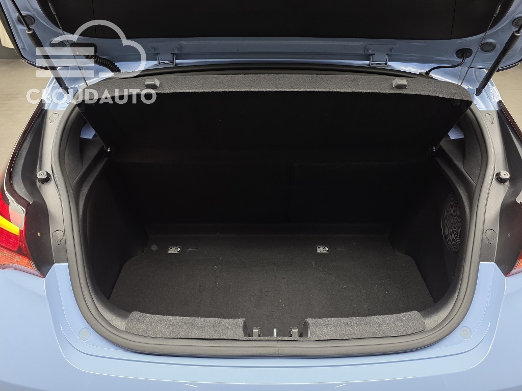 2019 Hyundai Veloster 2.0 N - Image 19