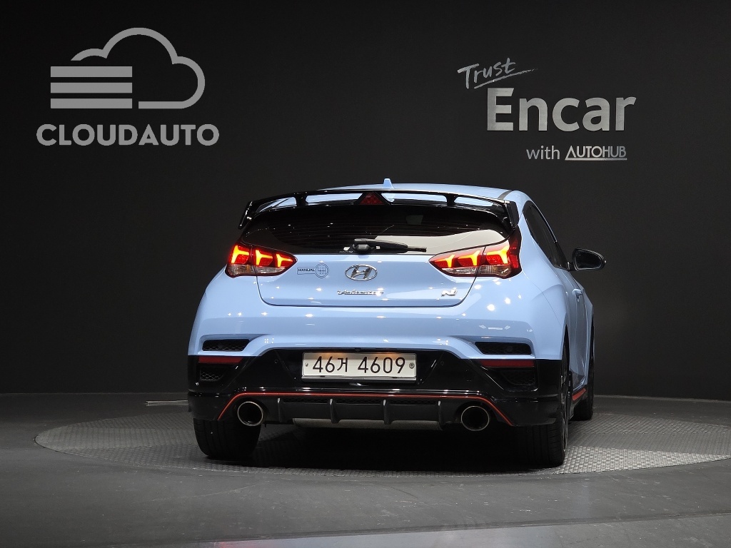 2019 Hyundai Veloster 2.0 N - Image 4