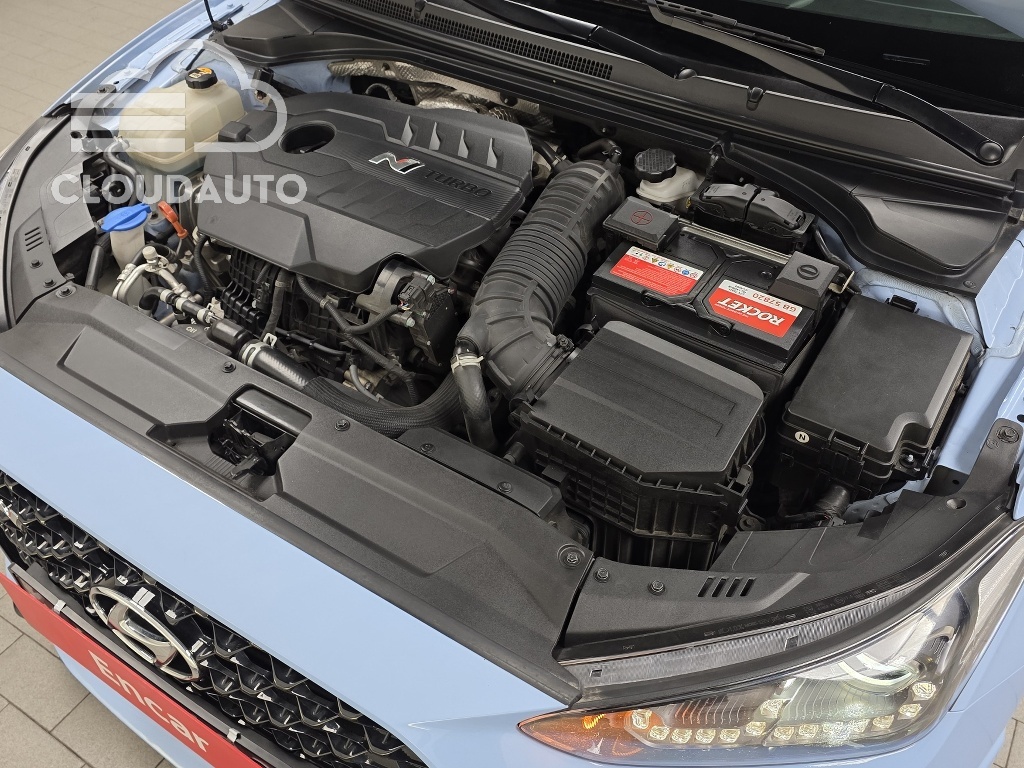 2019 Hyundai Veloster 2.0 N - Image 6