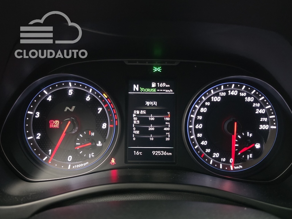2019 Hyundai Veloster 2.0 N - Image 8