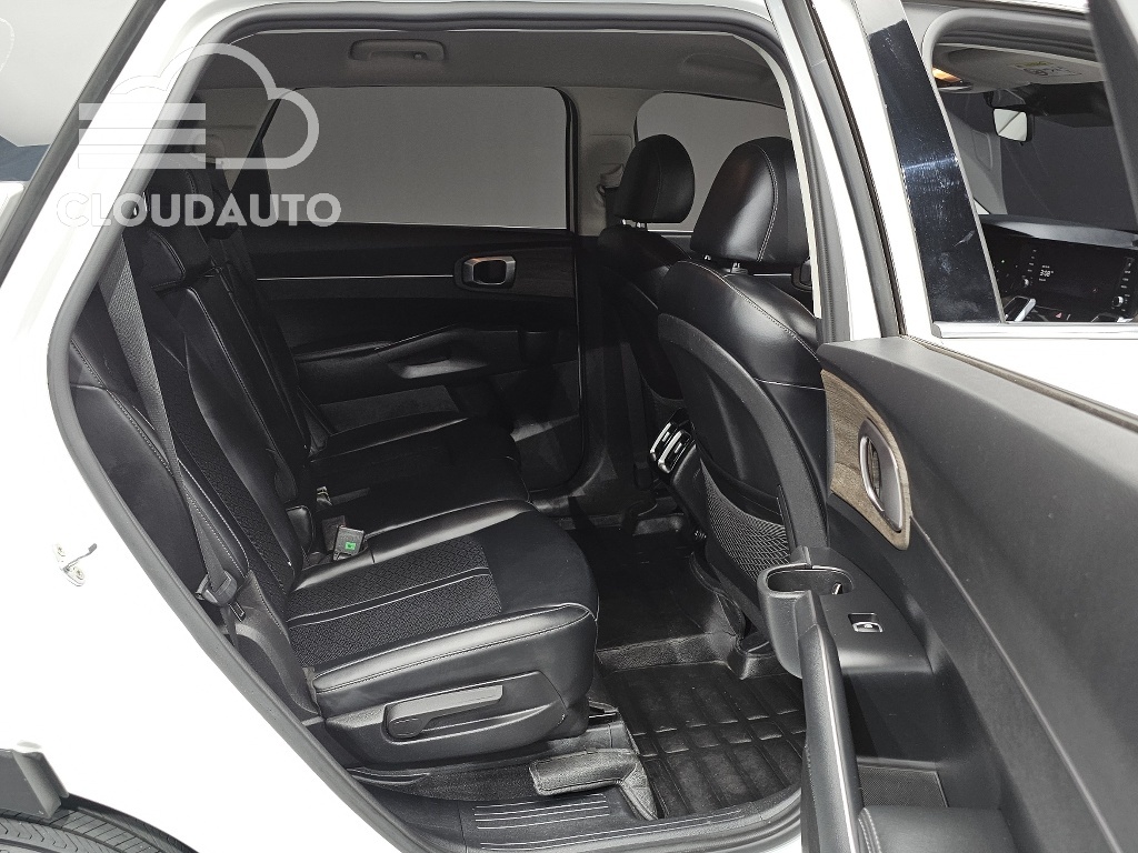 2021 Kia Sorento Diesel 2.2 2WD - Image 13