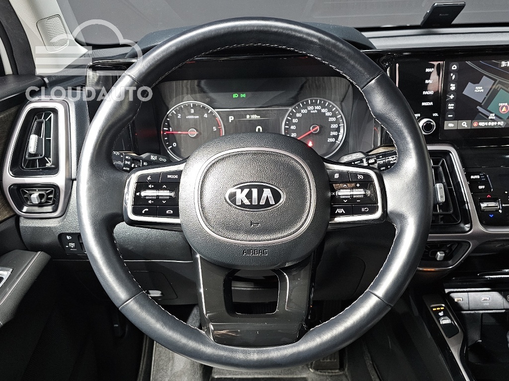 2021 Kia Sorento Diesel 2.2 2WD - Image 16