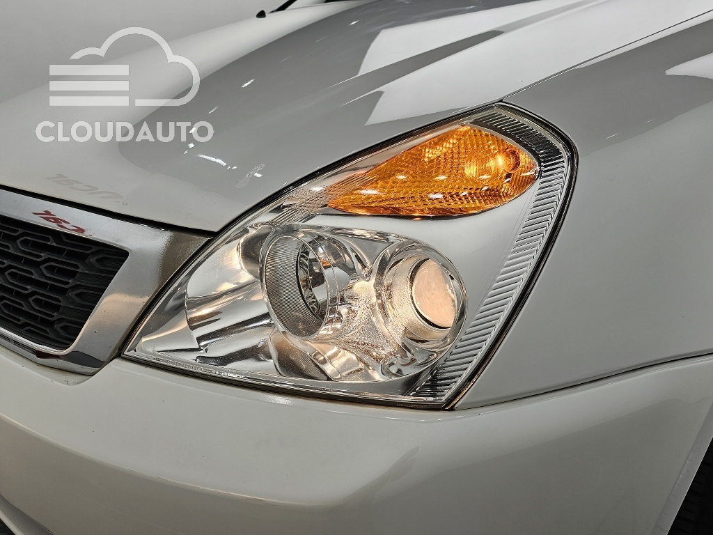 2013 Kia Carnival Grand GLX - Image 22