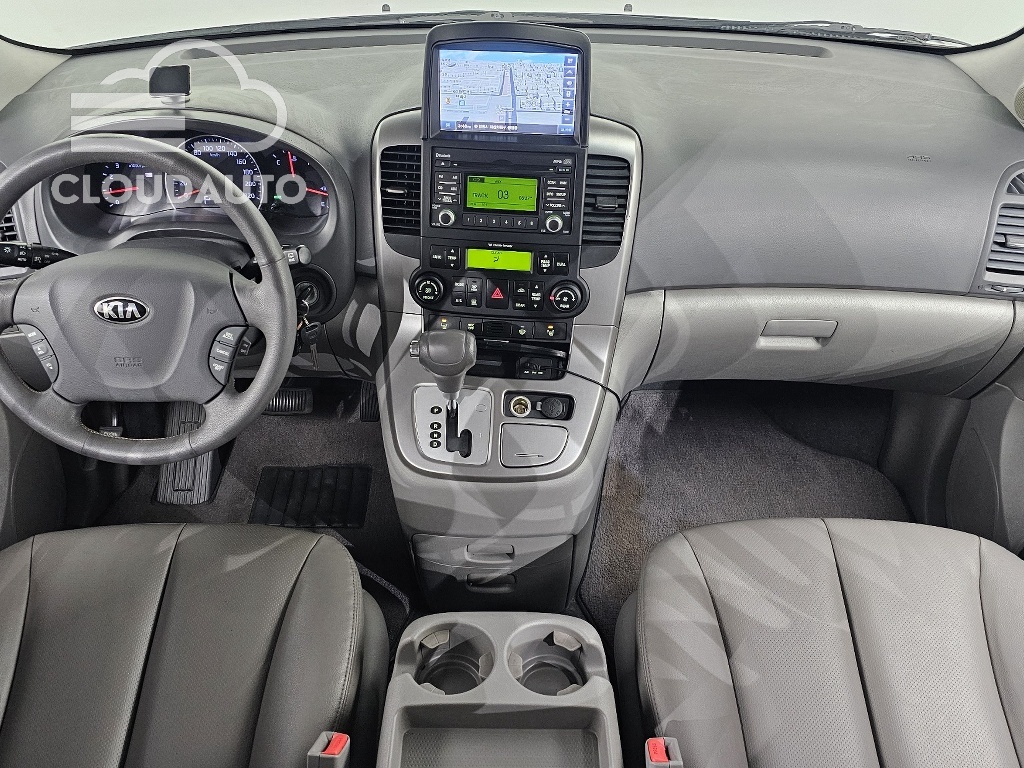2013 Kia Carnival Grand GLX - Image 7