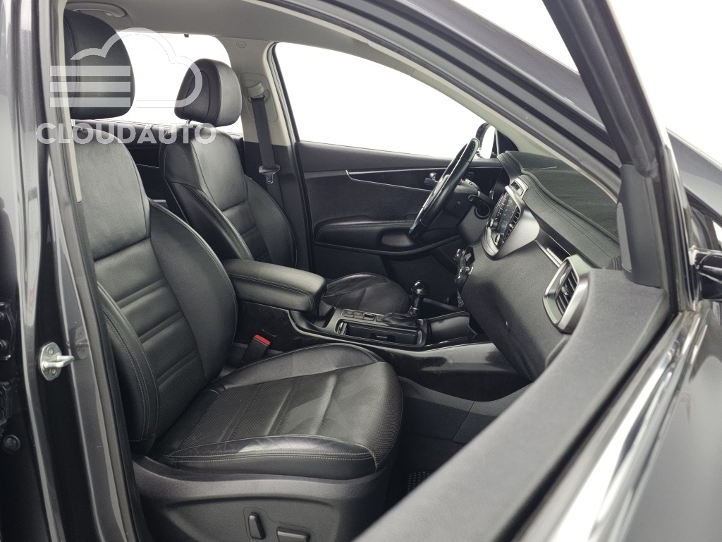 2015 Kia Sorento Diesel 2.0 2WD - Image 11