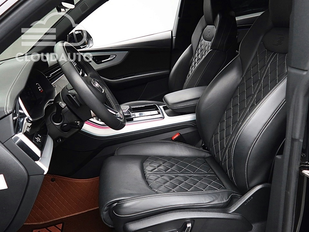 2021 Audi Q8 55 TFSI Premium - Image 9