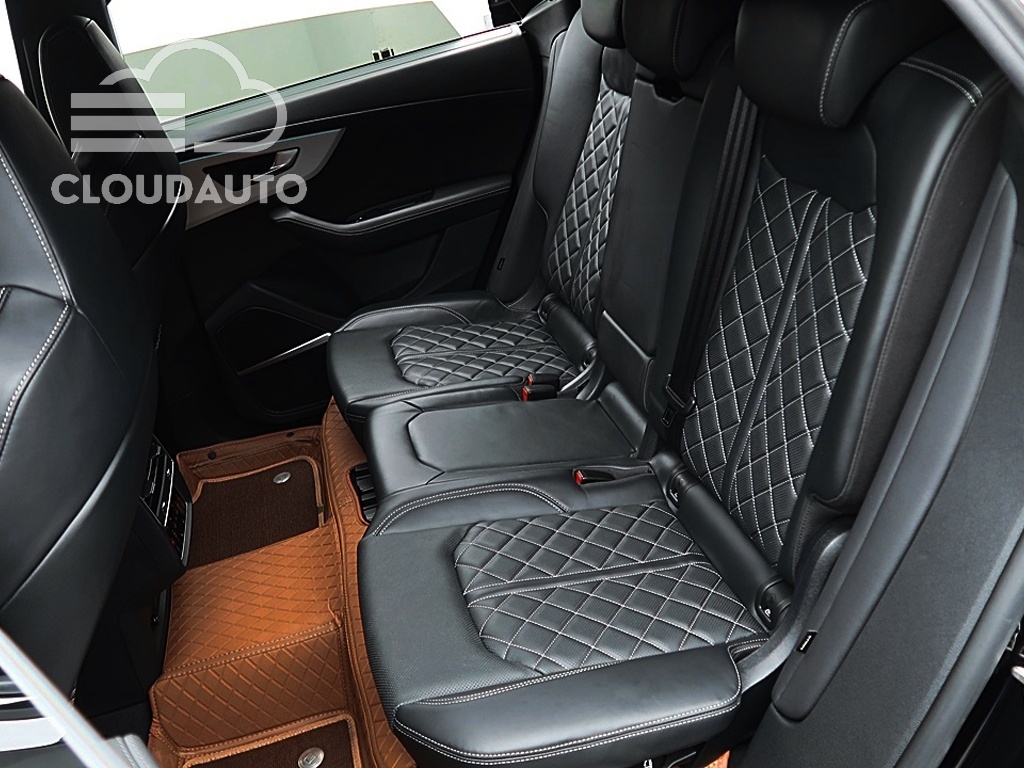 2021 Audi Q8 55 TFSI Premium - Image 10