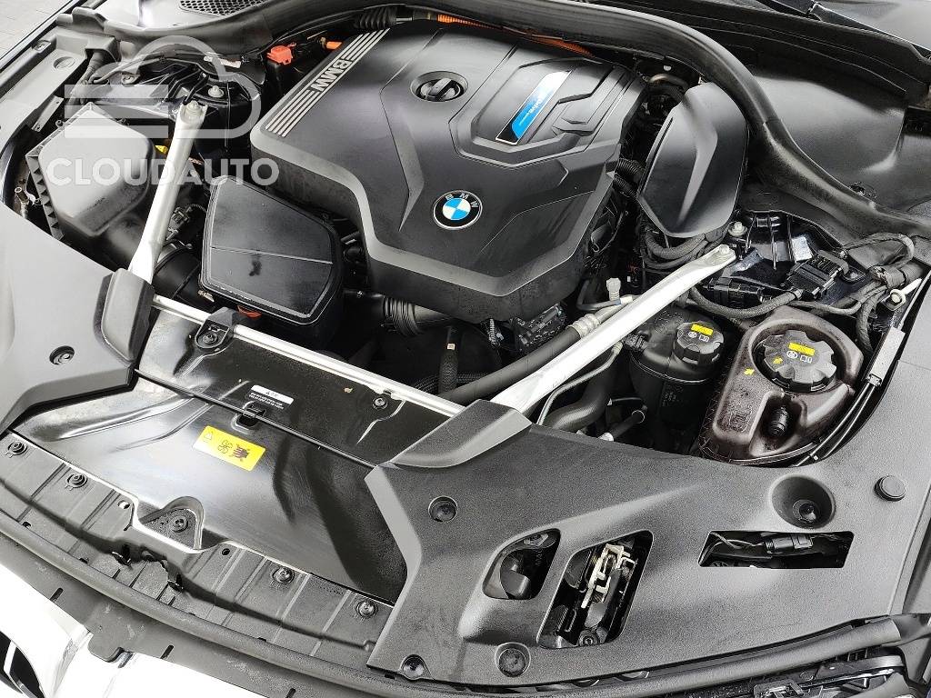 2021 BMW 5 Series 530e M Sports - Image 6