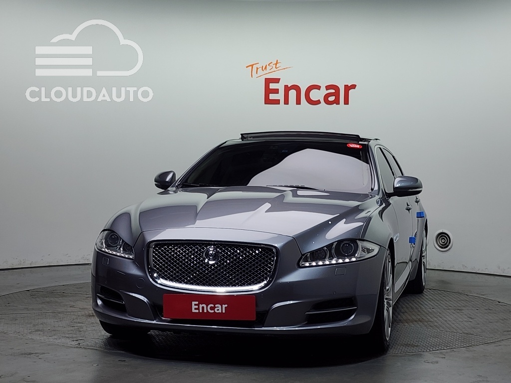 2012 Jaguar XJ 5.0 LWB - Image 3