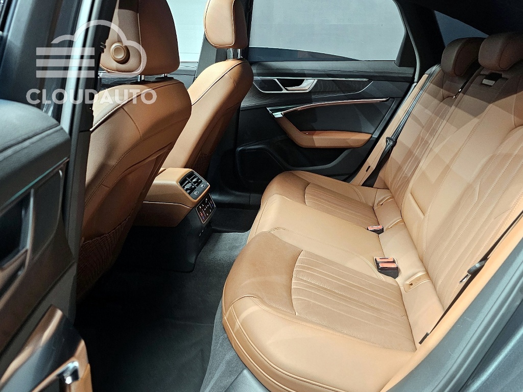 2023 Audi A6 45 TFSI Premium - Image 12