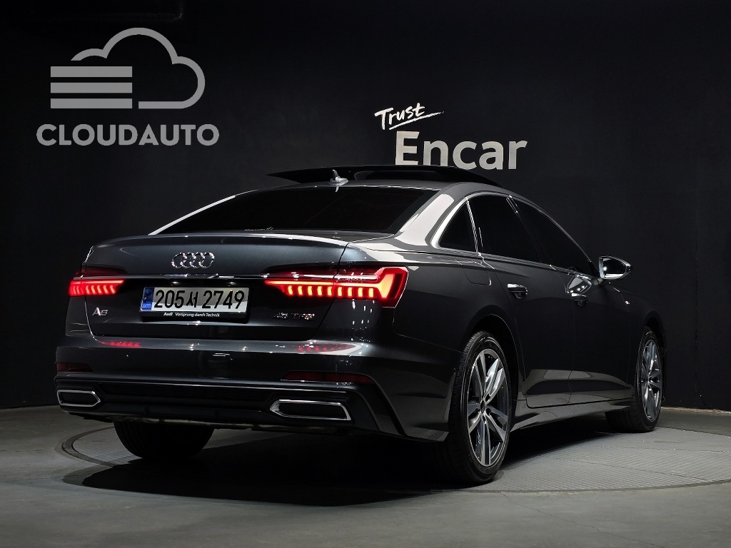 2023 Audi A6 45 TFSI Premium - Image 2