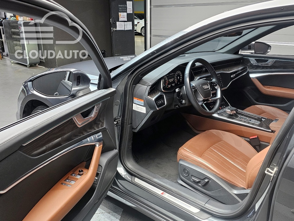 2023 Audi A6 45 TFSI Premium - Image 10