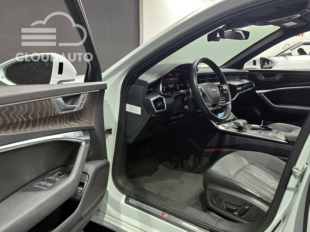 2022 Audi A6 45 TFSI Premium - Image 11