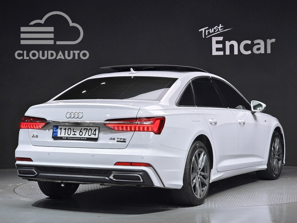 2022 Audi A6 45 TFSI Premium - Image 2