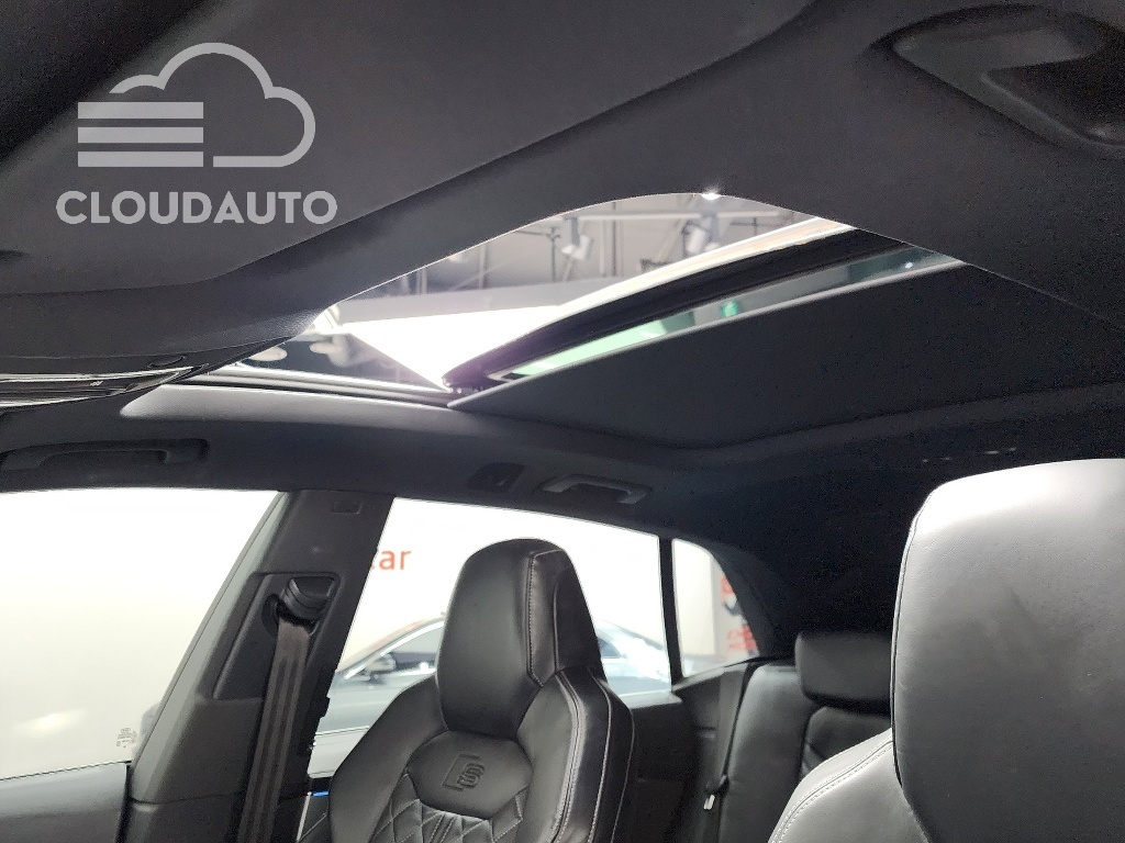 2021 Audi Q8 50 TDI Premium - Image 19