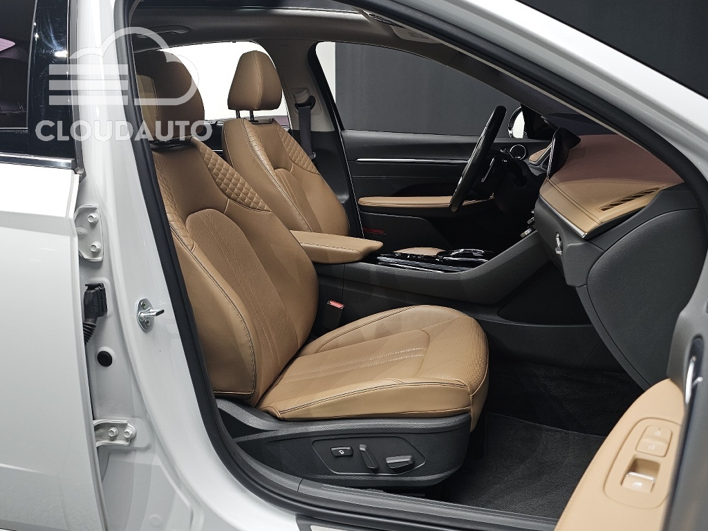 2020 Hyundai Sonata 1.6 Turbo - Image 10