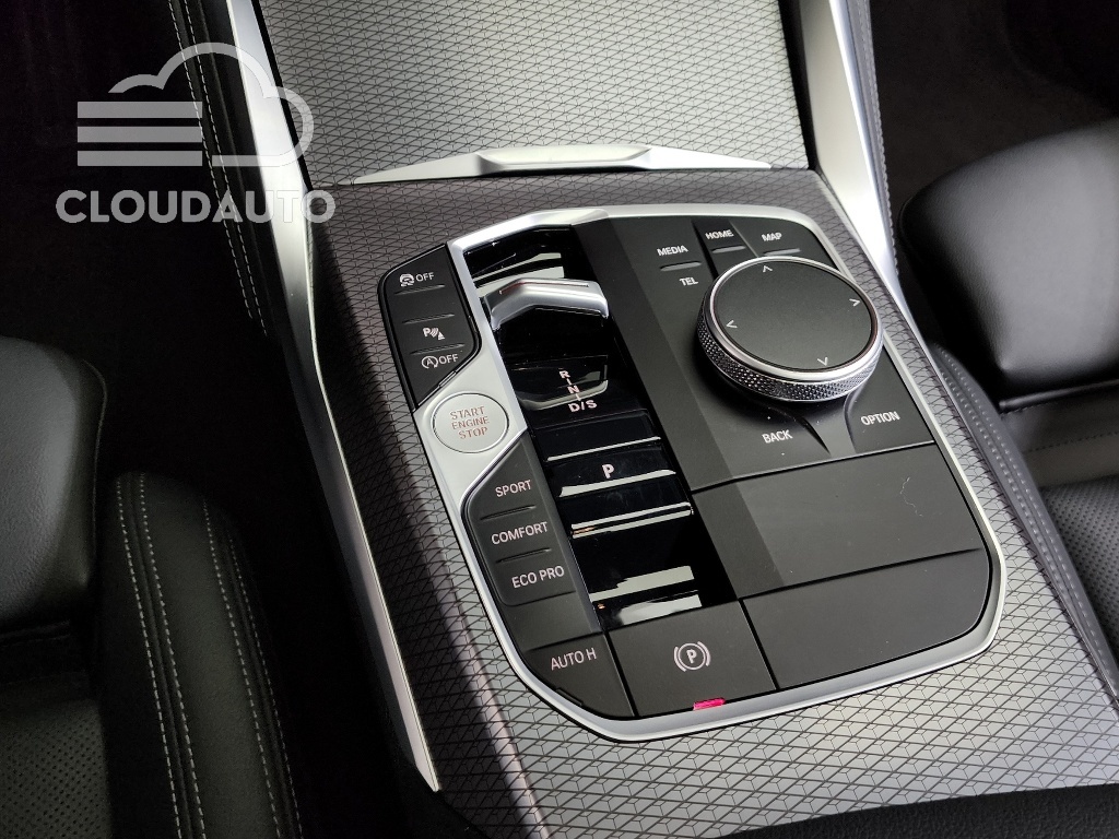 2025 BMW 4 Series 420i M Sport Coupe - Image 9