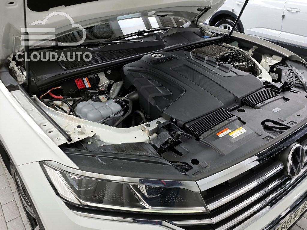 2021 Volkswagen Touareg 3.0 TDI Premium - Image 6