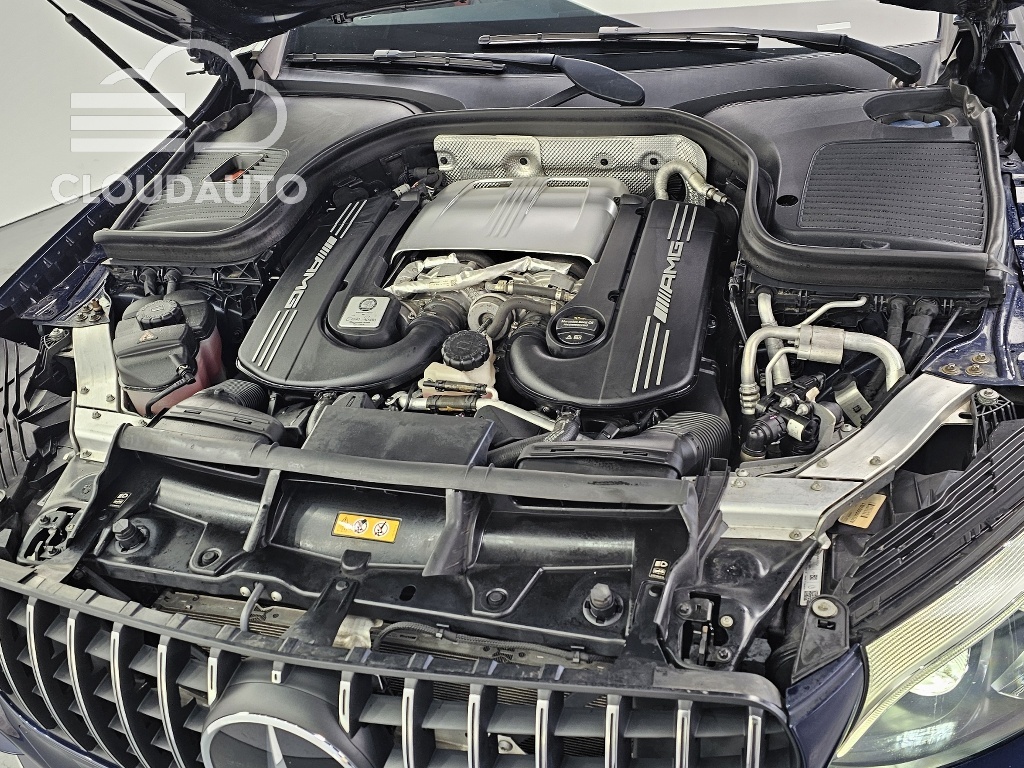 2019 Mercedes-Benz GLC AMG GLC63 4MATIC+ - Image 6