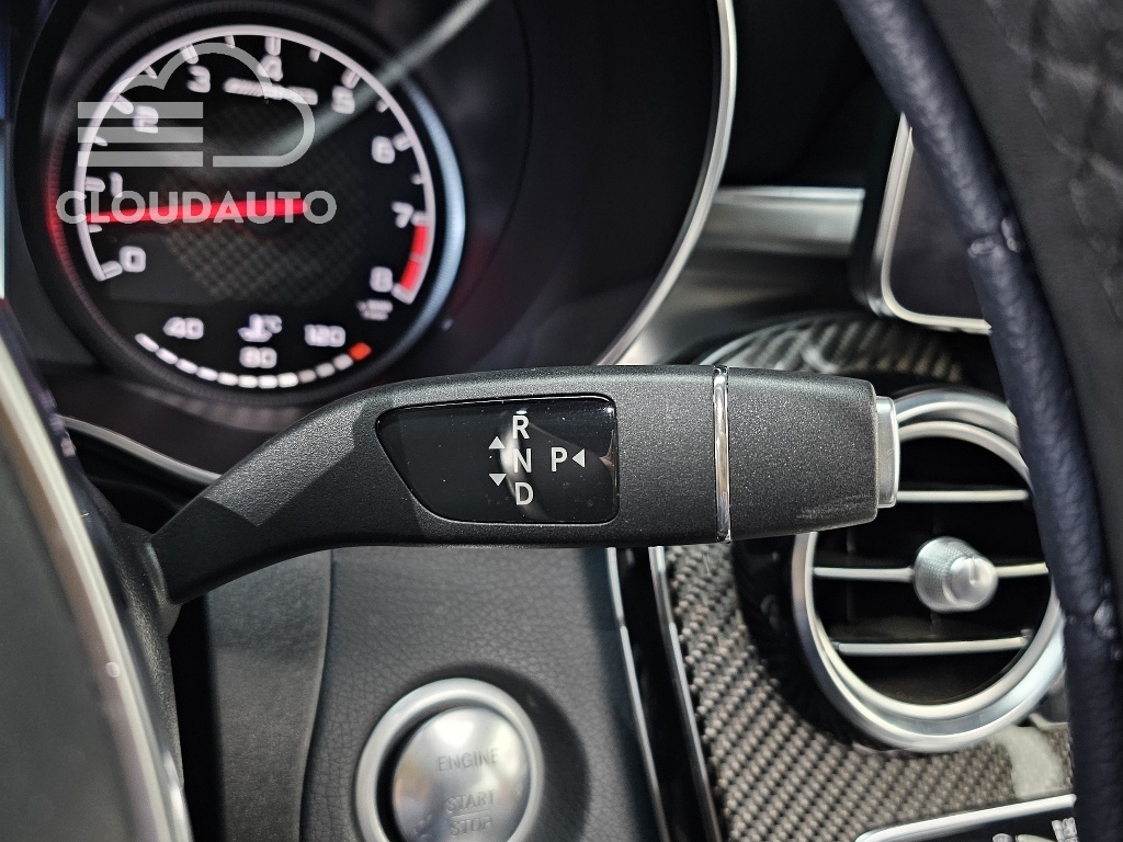 2019 Mercedes-Benz GLC AMG GLC63 4MATIC+ - Image 9