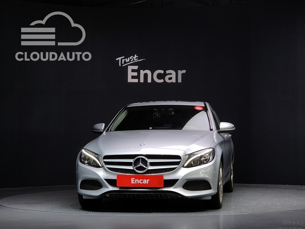 2016 Mercedes-Benz C-Class C200 - Image 3