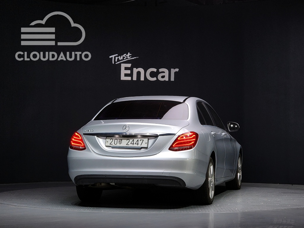 2016 Mercedes-Benz C-Class C200 - Image 4