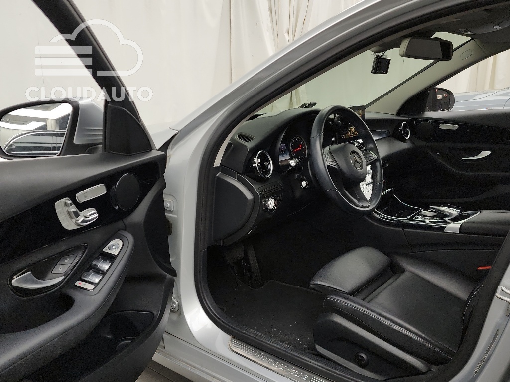 2016 Mercedes-Benz C-Class C200 - Image 10