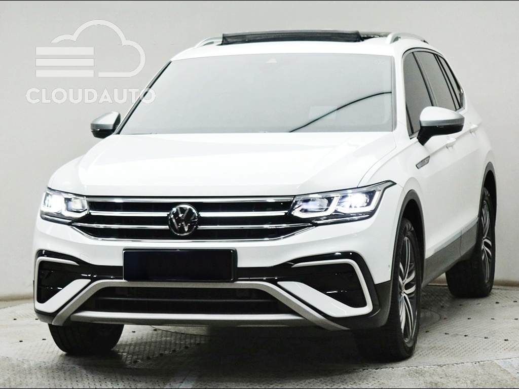 2023 Volkswagen Tiguan 2.0 TSI Prestige - Image 3