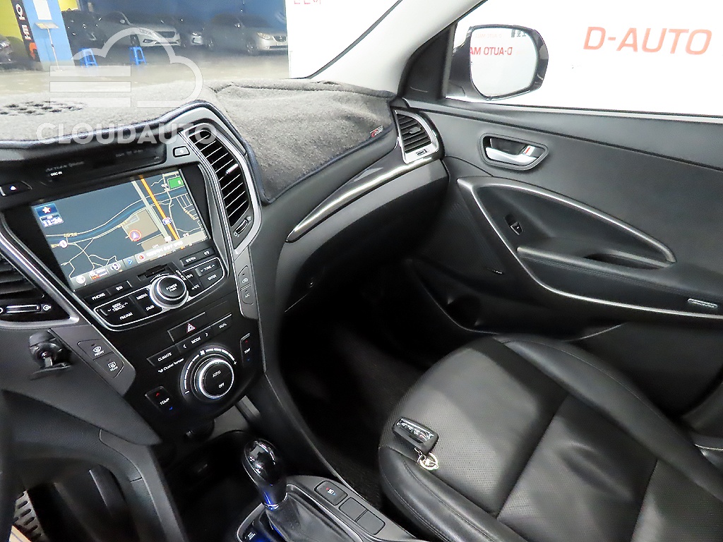 2015 Hyundai Santa Fe Diesel 2.0 4WD Exclusive - Image 12