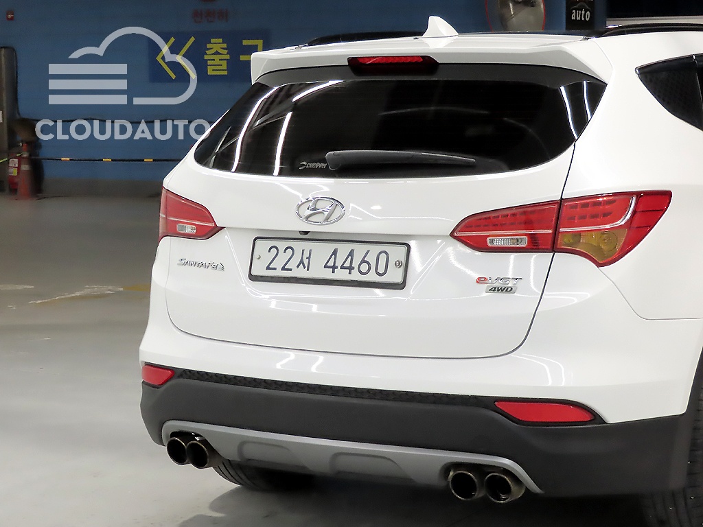 2015 Hyundai Santa Fe Diesel 2.0 4WD Exclusive - Image 16