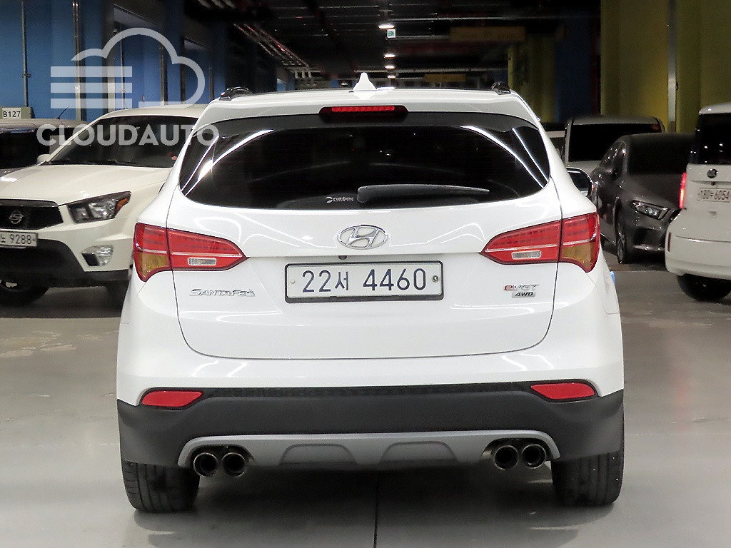 2015 Hyundai Santa Fe Diesel 2.0 4WD Exclusive - Image 3