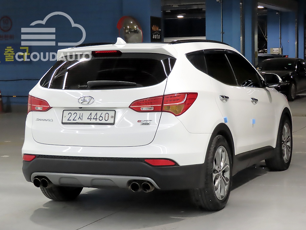 2015 Hyundai Santa Fe Diesel 2.0 4WD Exclusive - Image 4