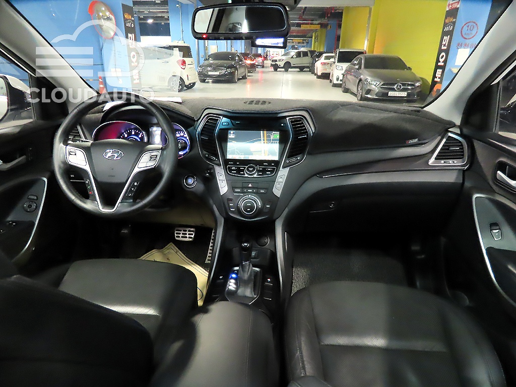 2015 Hyundai Santa Fe Diesel 2.0 4WD Exclusive - Image 5