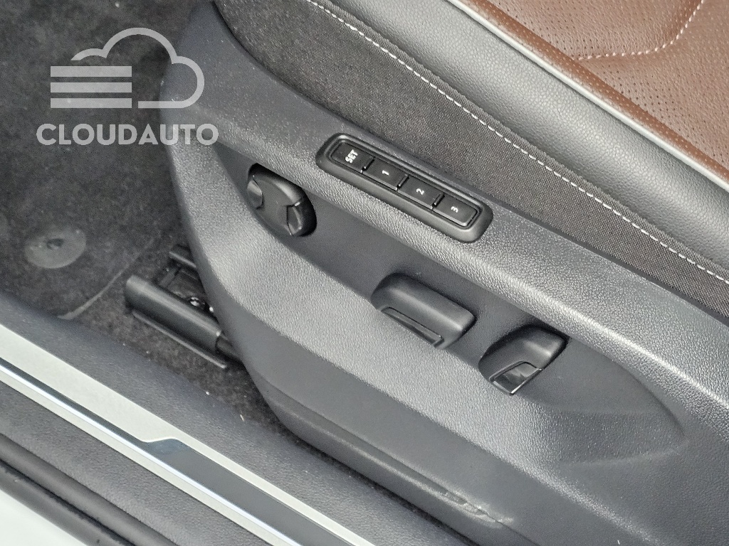 2023 Volkswagen Tiguan 2.0 TSI Prestige - Image 33